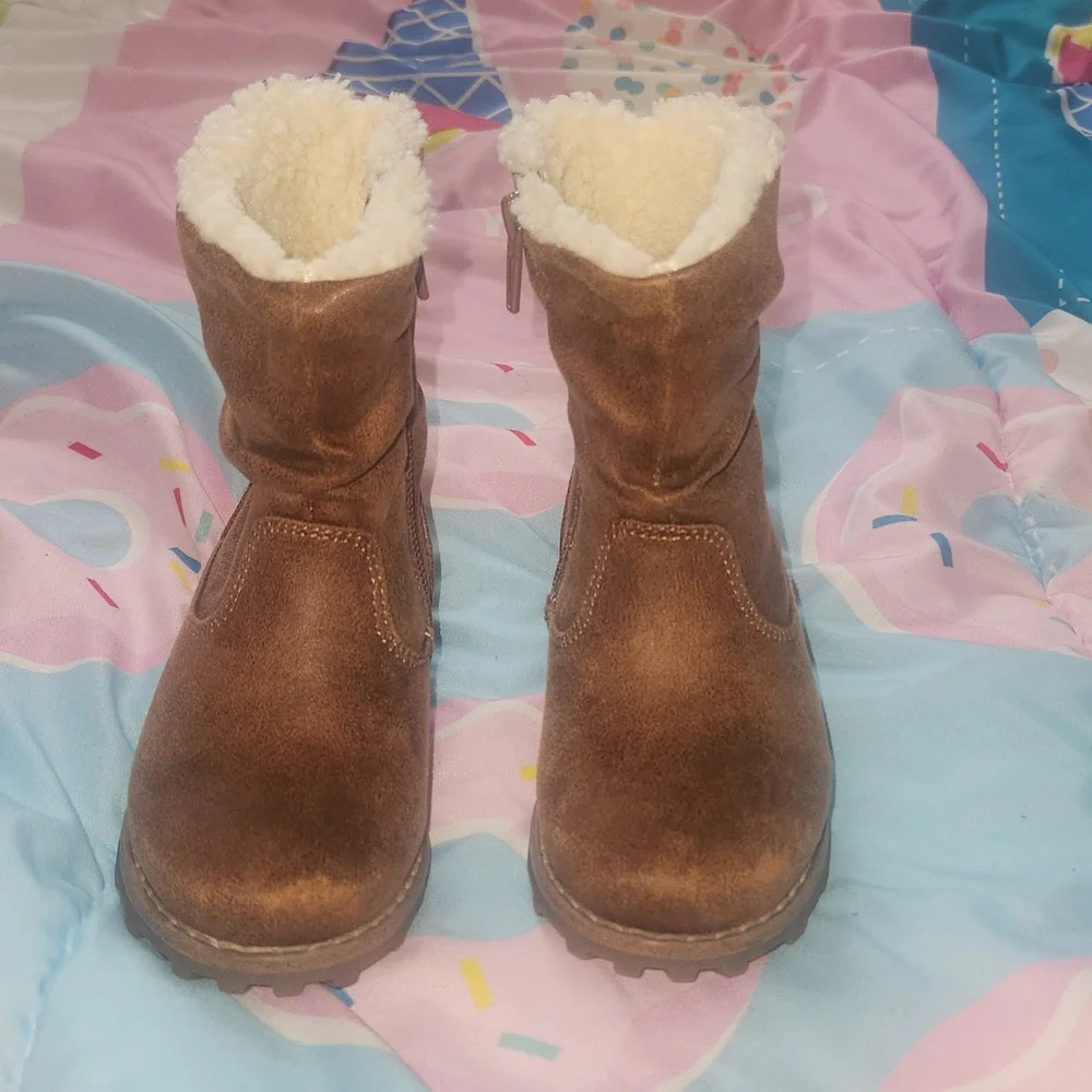 Boots - Picture 1 of 8